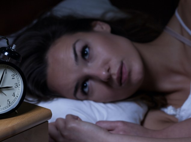 donna,non,dorme,insonnia,sveglia,letto,sdraiata,occhi,aperti