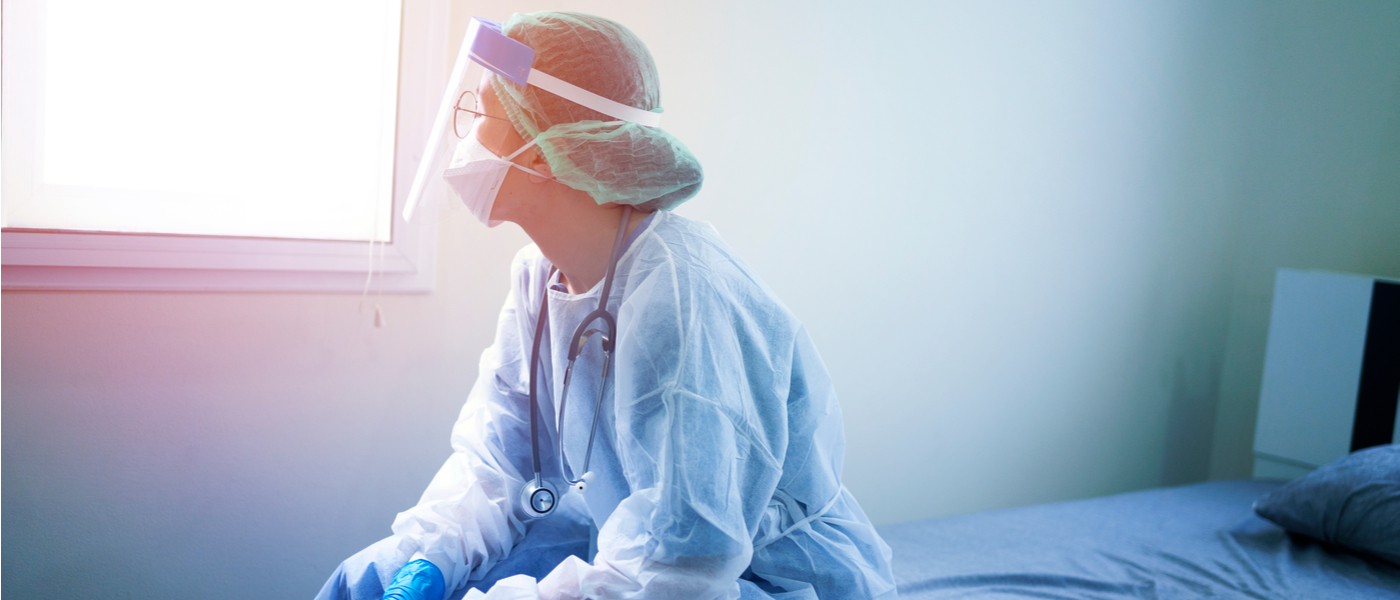 dottoressa con mascherina