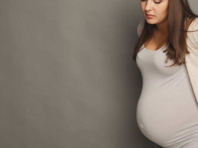 Donna incinta con contrazioni