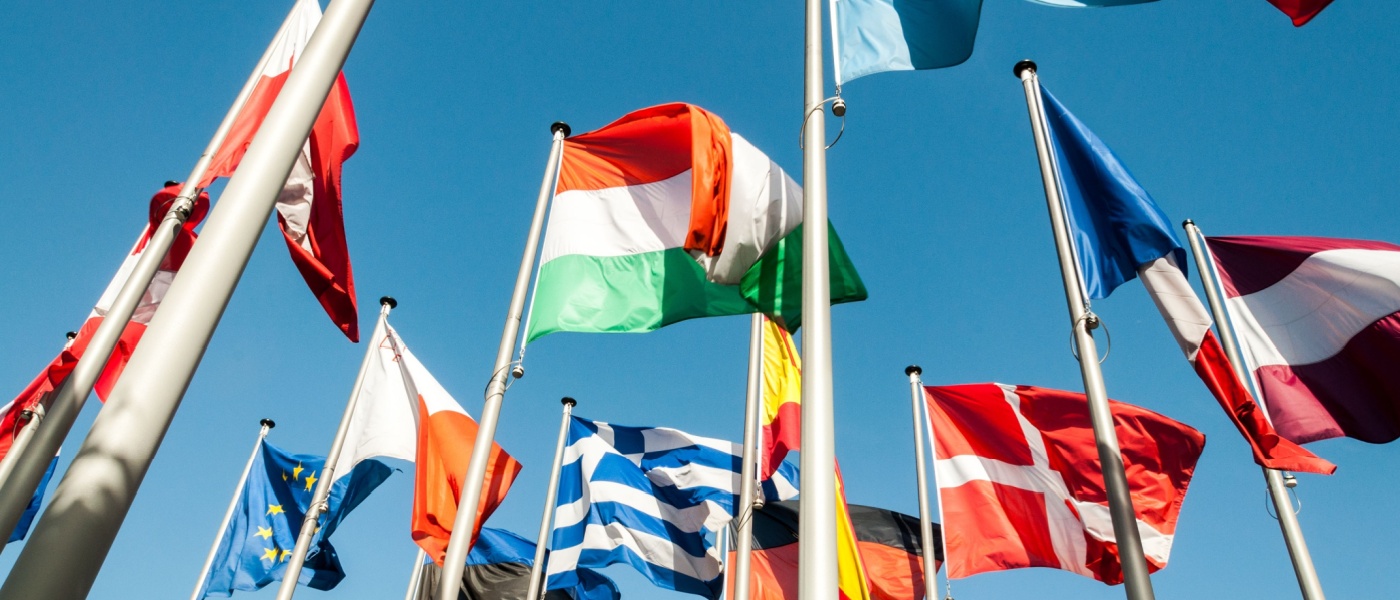 bandiere europee al vento