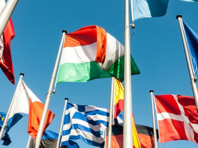 bandiere europee al vento